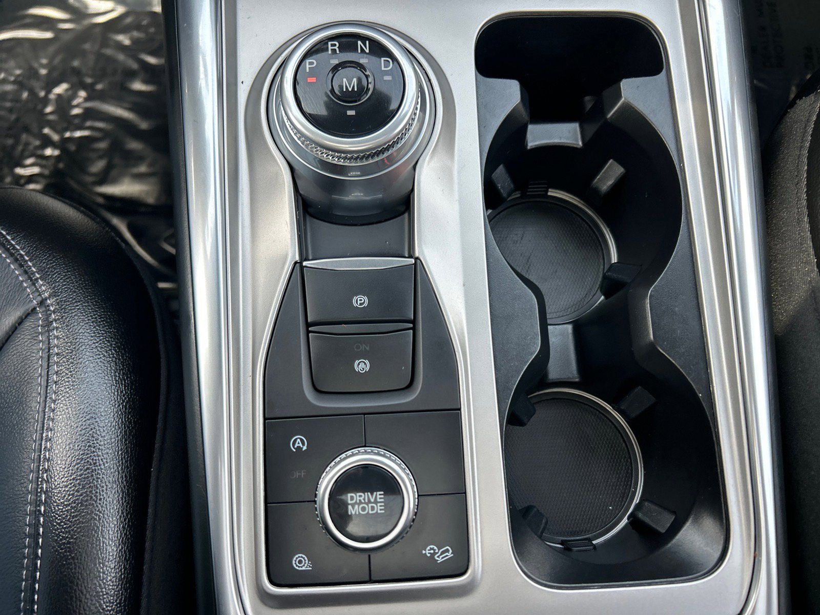 Certified 2020 Ford Explorer Limited w/ Class III Trailer Tow Package image 36