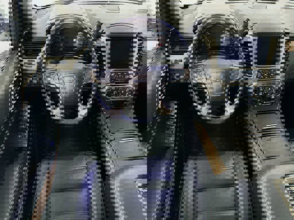 Used 2019 GMC Yukon Denali w/ Open Road Package image 13