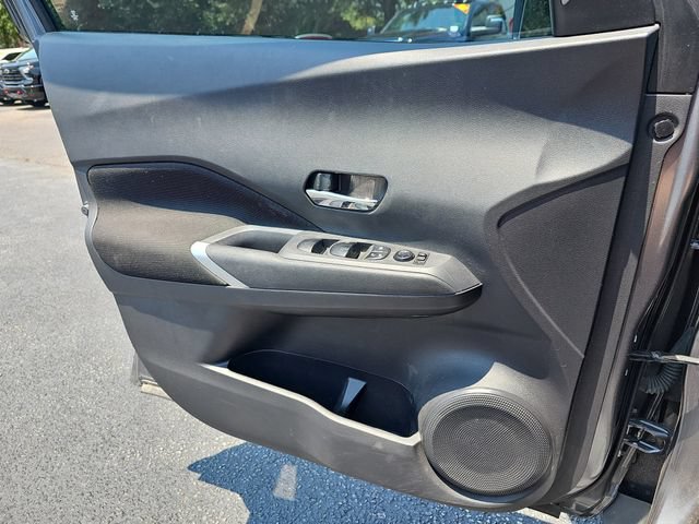 Used 2022 Nissan Kicks SV FWD image 25