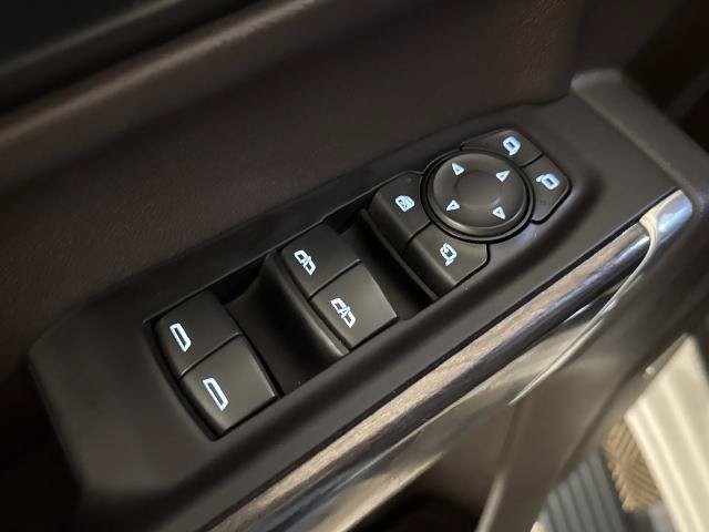 Used 2019 Chevrolet Silverado 1500 LTZ w/ LTZ Plus Package AWD/4WD image 12