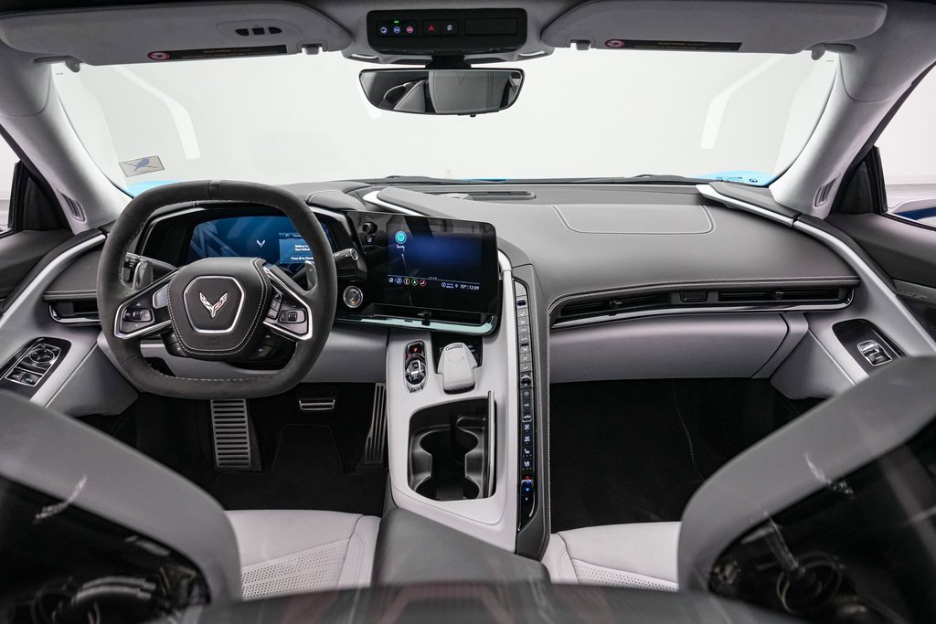 Used 2023 Chevrolet Corvette Stingray Premium Cpe w/ Z51 Performance Package image 29