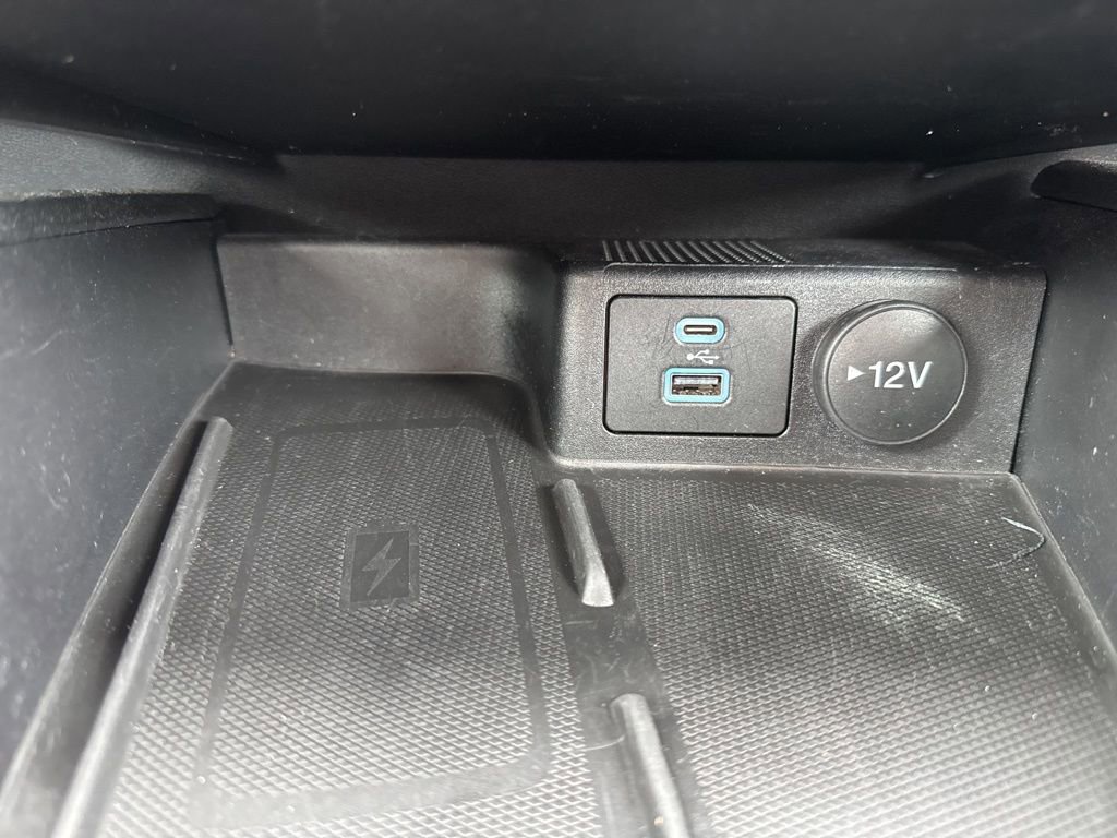 Certified 2022 Ford Escape Titanium w/ Titanium Elite Package image 30