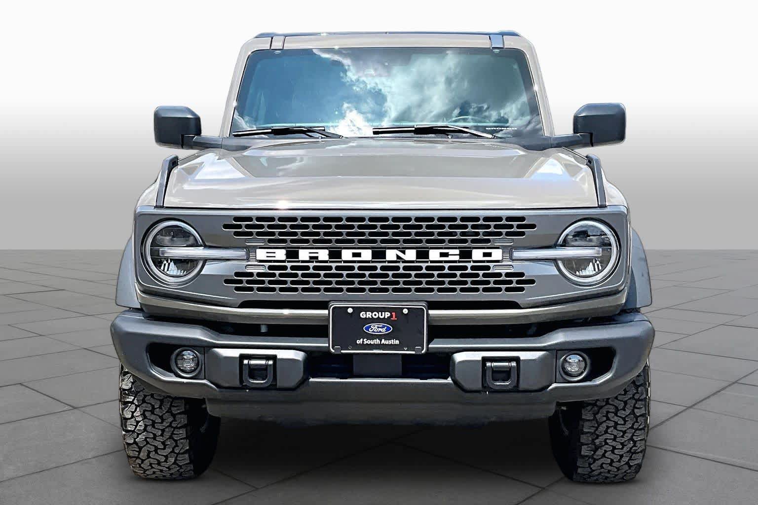 Certified 2025 Ford Bronco Badlands AWD/4WD image 4