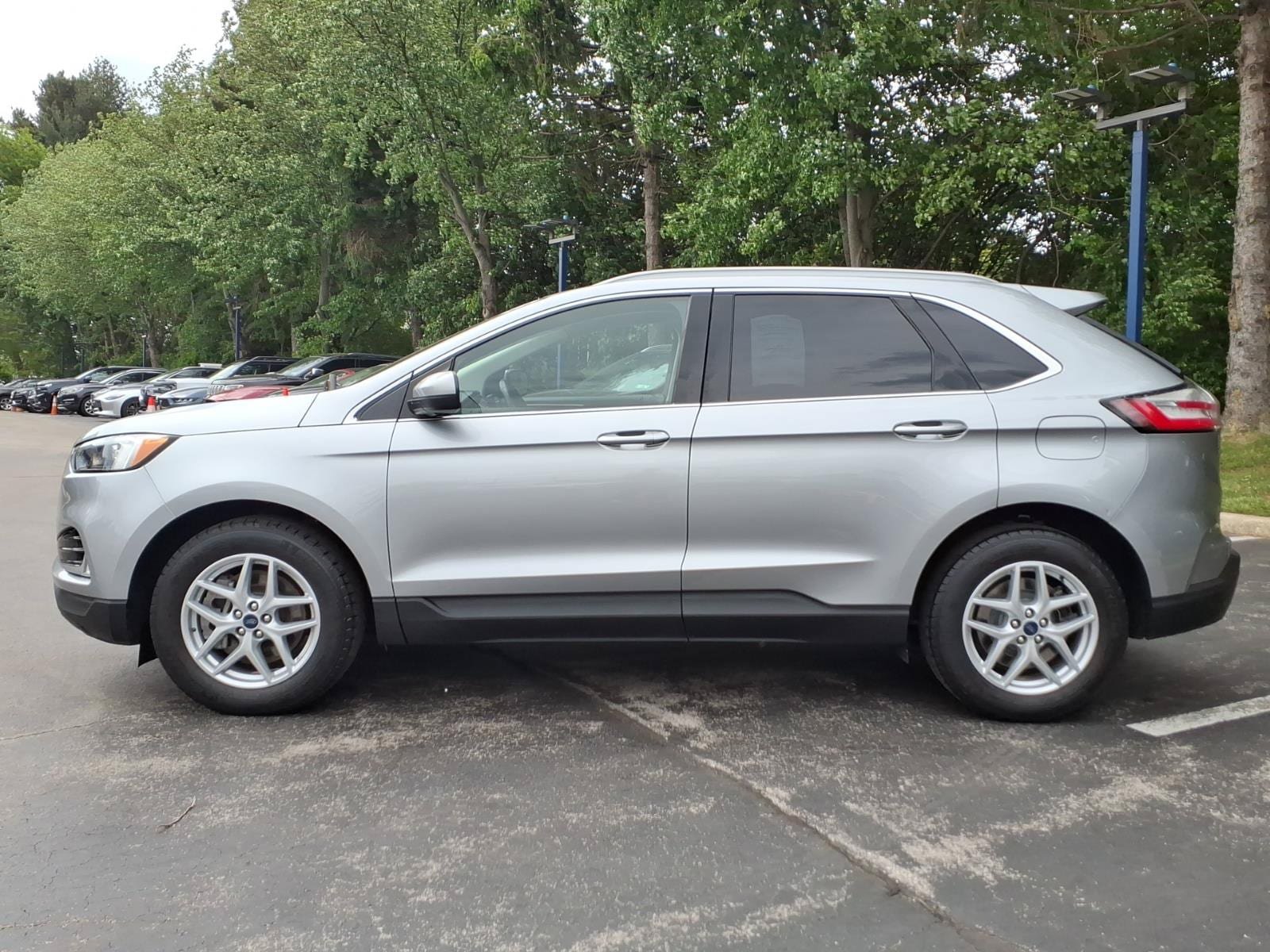 Certified 2022 Ford Edge SEL w/ Convenience Package AWD/4WD image 7