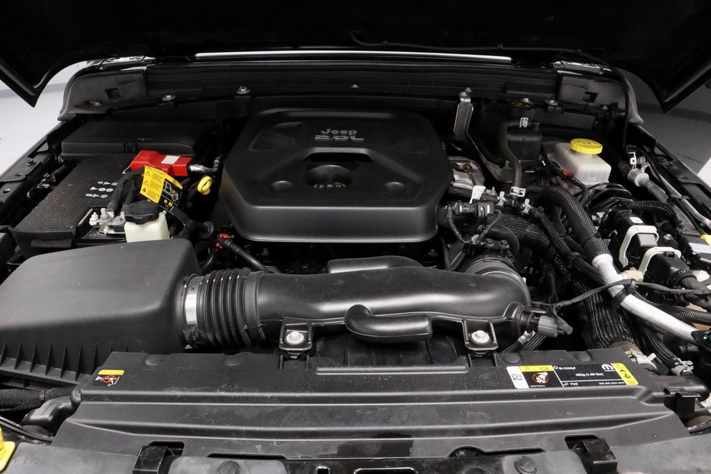 Used 2023 Jeep Wrangler Sport image 15