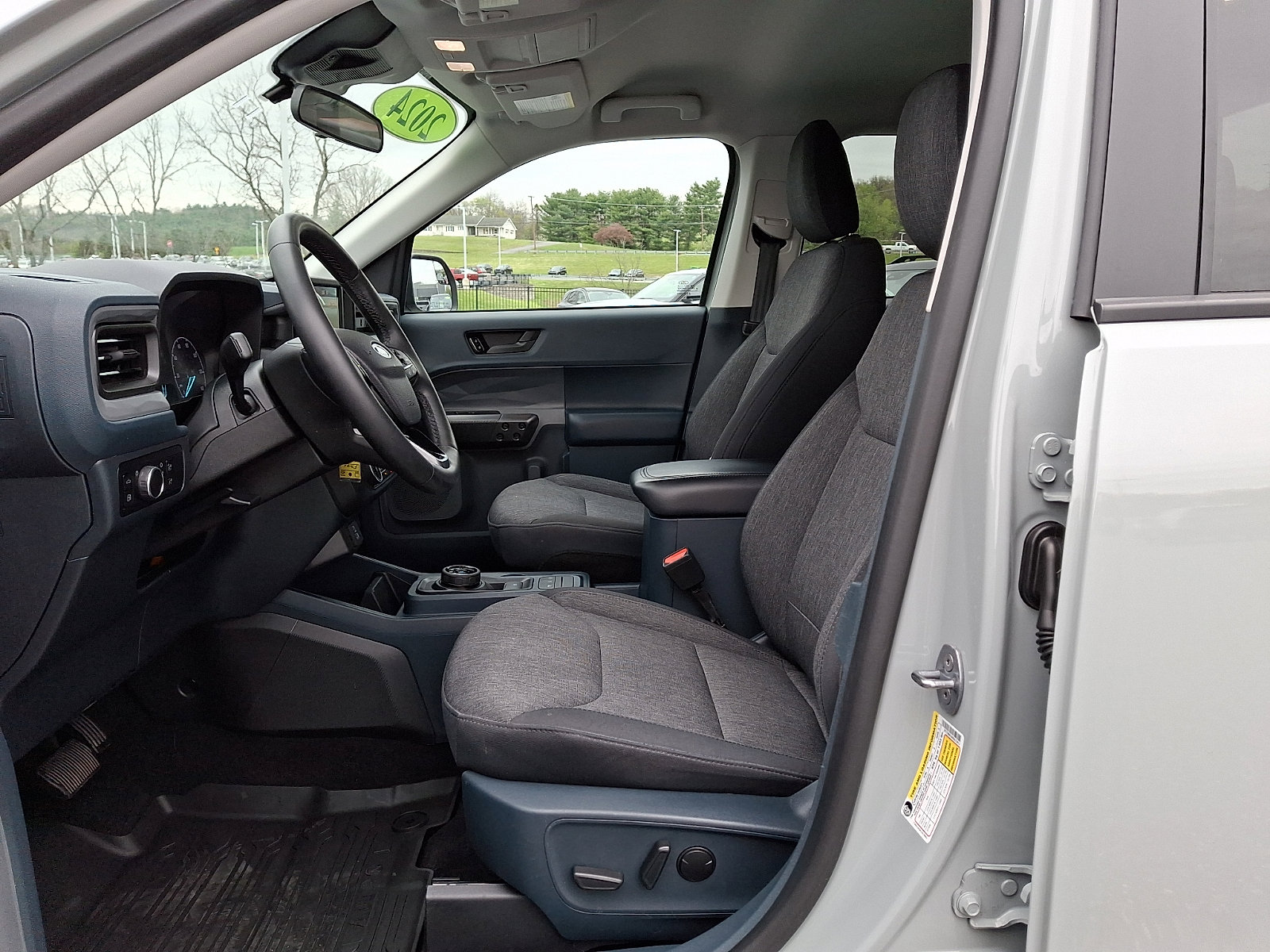 Certified 2024 Ford Maverick XLT w/ XLT Luxury Package FWD image 13