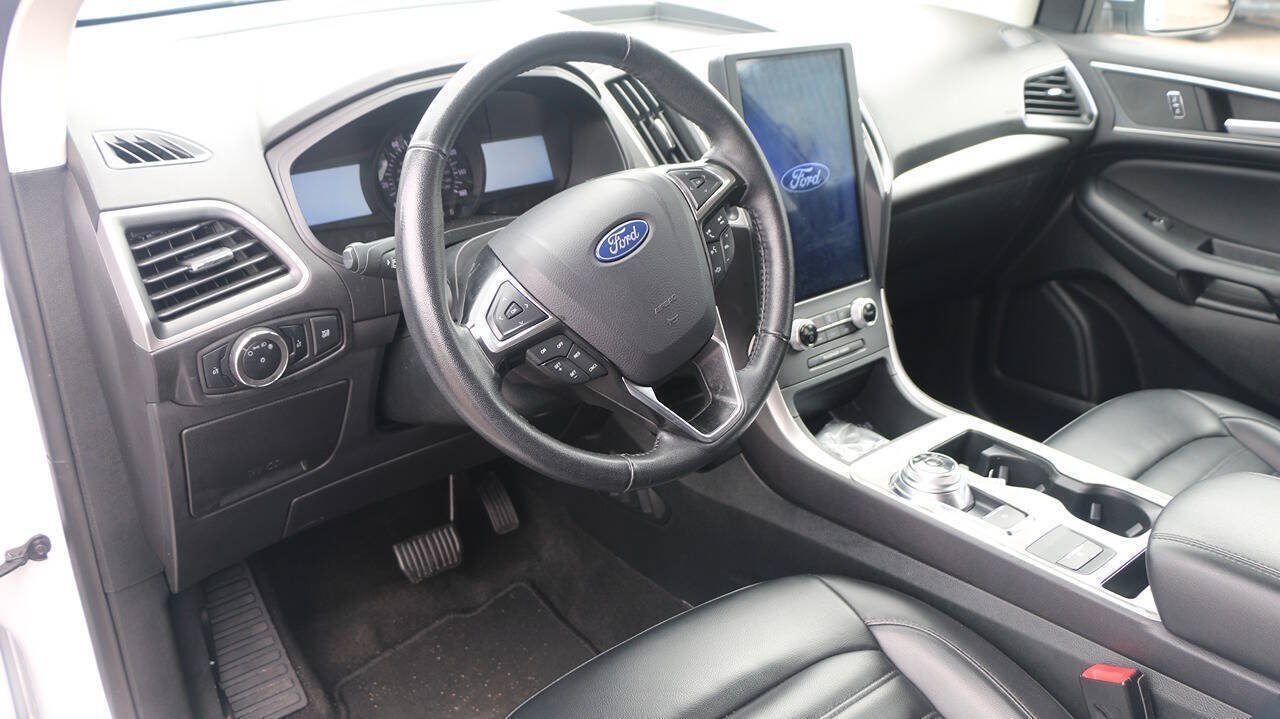 Certified 2024 Ford Edge SEL AWD/4WD image 22