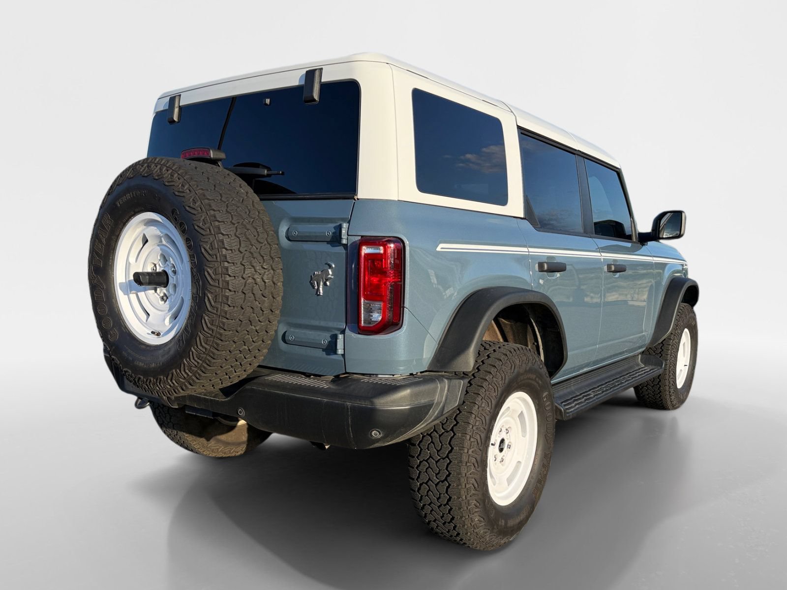 Certified 2025 Ford Bronco Heritage Edition AWD/4WD image 7