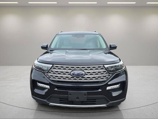 Certified 2023 Ford Explorer Limited AWD/4WD image 2