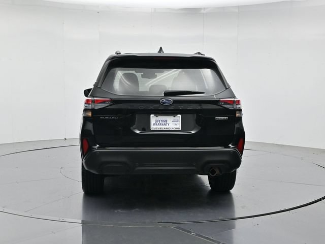 Used 2025 Subaru Forester Touring AWD/4WD image 8
