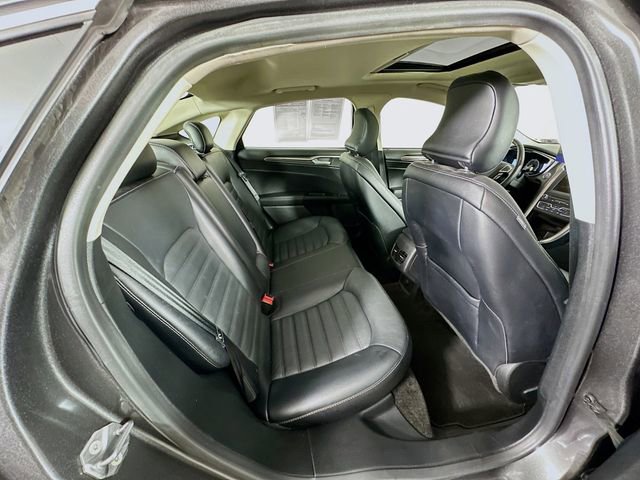 Certified 2017 Ford Fusion SE w/ Equipment Group 202A image 32