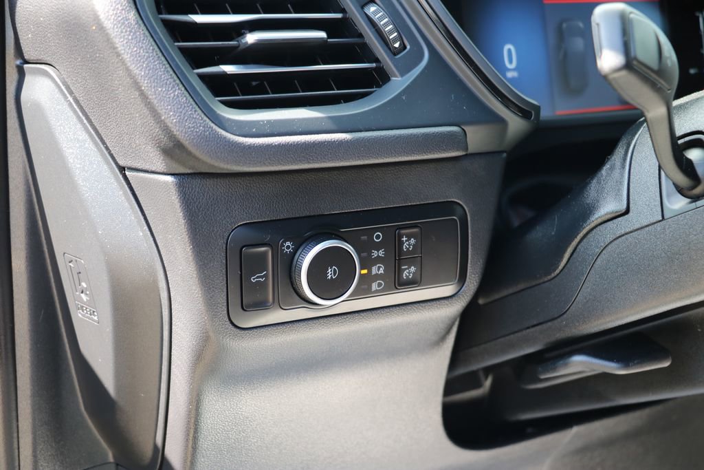 Certified 2025 Ford Escape ST-Line Select AWD/4WD image 10