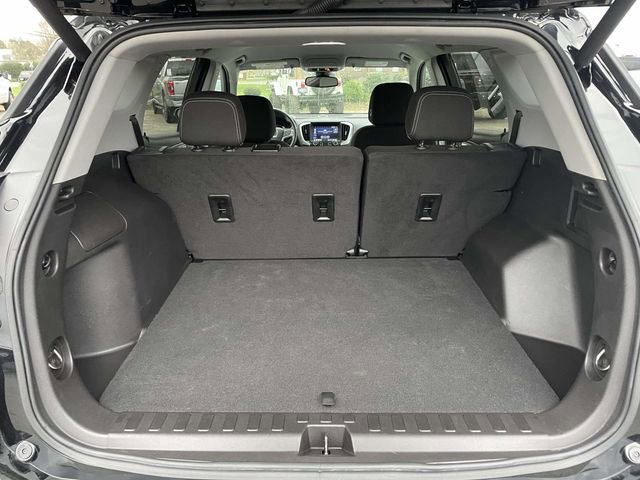 Used 2024 GMC Terrain SLE w/ Driver Convenience Package image 8