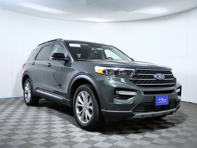 Certified 2024 Ford Explorer XLT w/ Equipment Group 202A