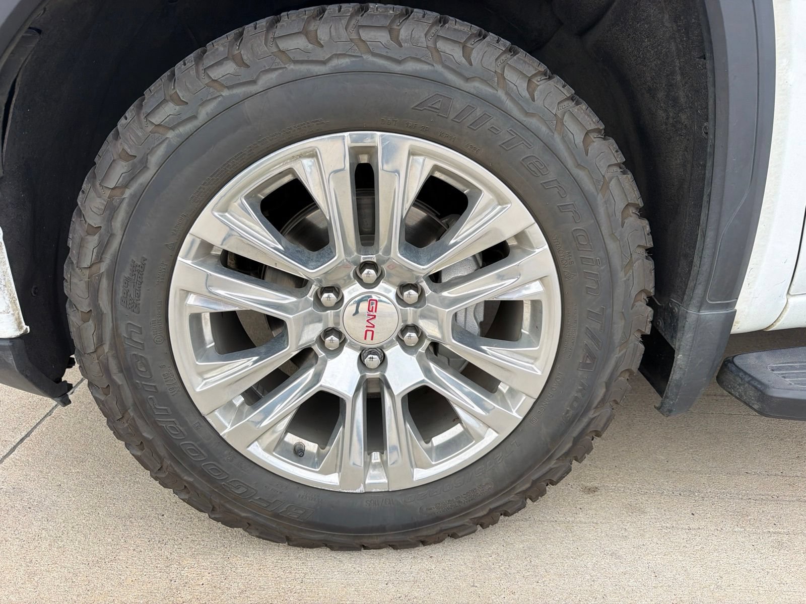 Used 2023 GMC Sierra 1500 Denali RWD image 3