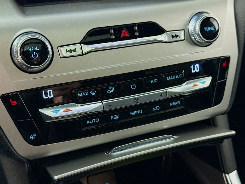 Certified 2021 Ford Explorer XLT w/ Equipment Group 202A image 16