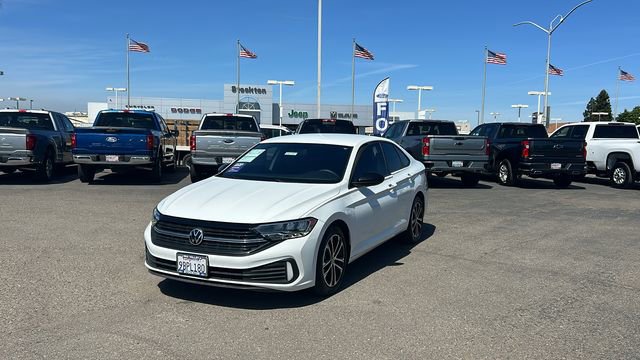 Used 2022 Volkswagen Jetta Sport FWD image 8