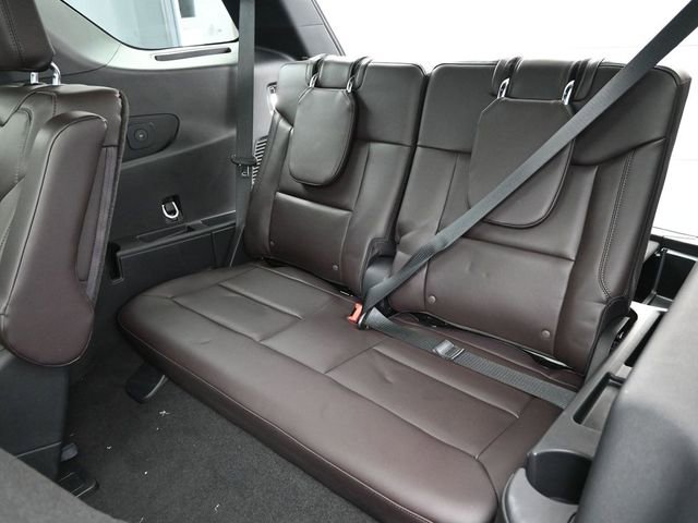 Certified 2025 Ford Explorer Platinum image 20