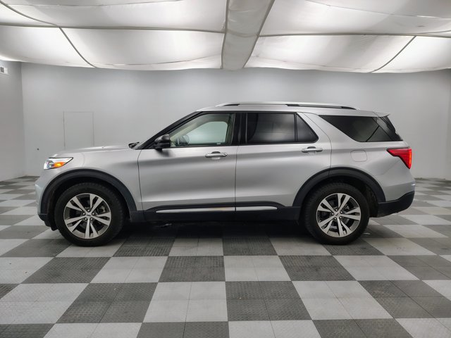 Certified 2020 Ford Explorer Platinum w/ Premium Technology Package AWD/4WD image 4