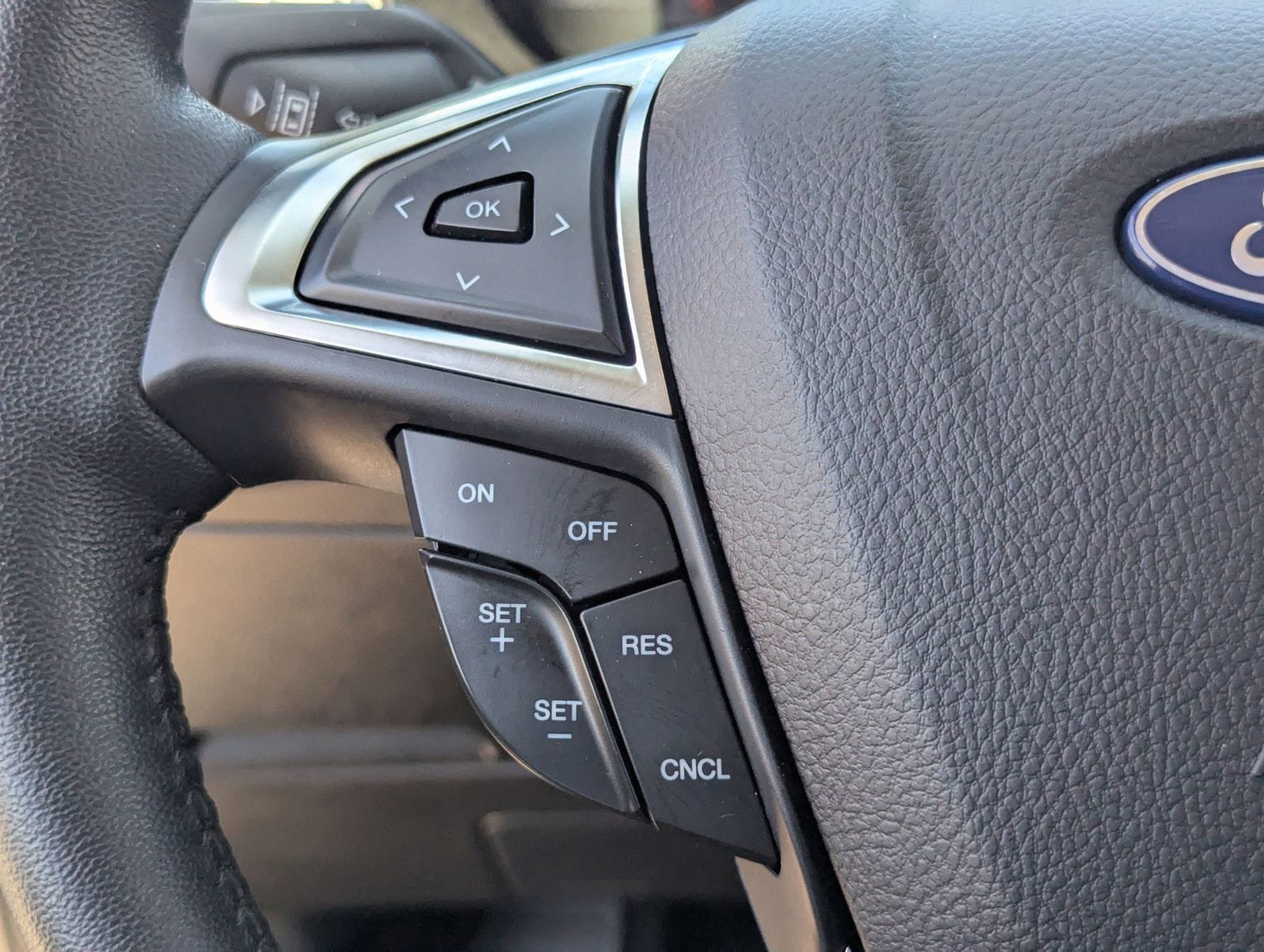 Certified 2023 Ford Edge SEL w/ Convenience Package AWD/4WD image 26