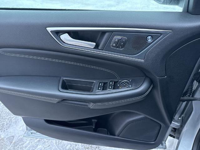 Certified 2024 Ford Edge Titanium image 12
