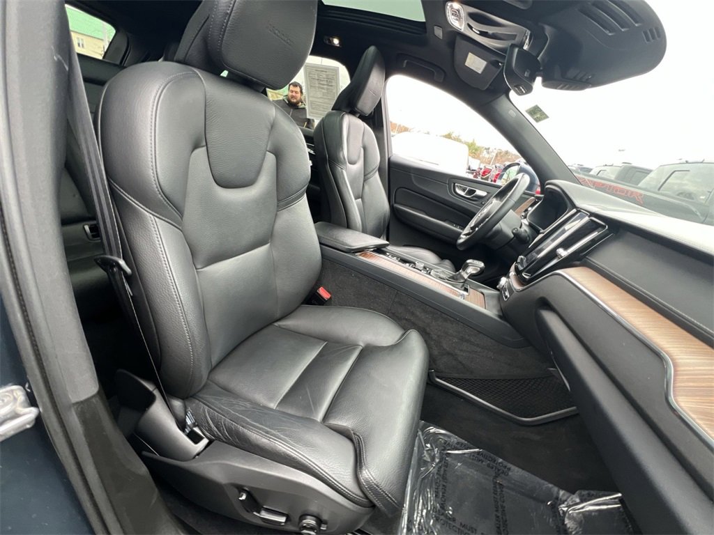 Used 2019 Volvo XC60 T5 Inscription w/ Protection Package Premier image 26