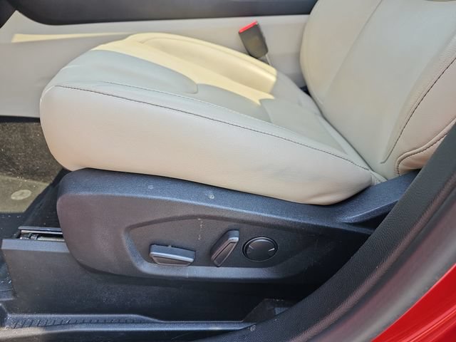 Certified 2020 Ford Edge Titanium FWD image 17