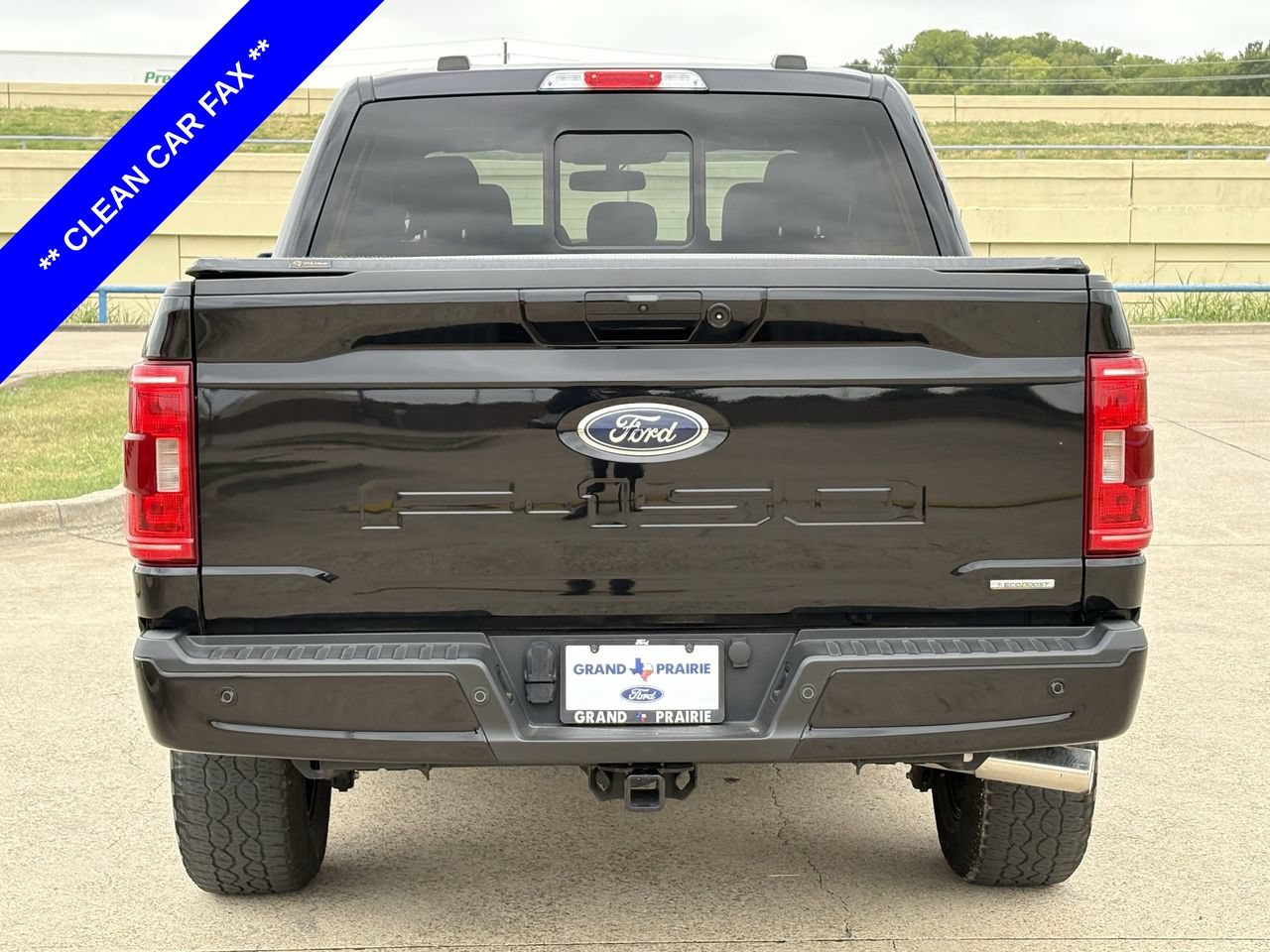 Certified 2022 Ford F150 XLT w/ Equipment Group 302A High AWD/4WD image 8