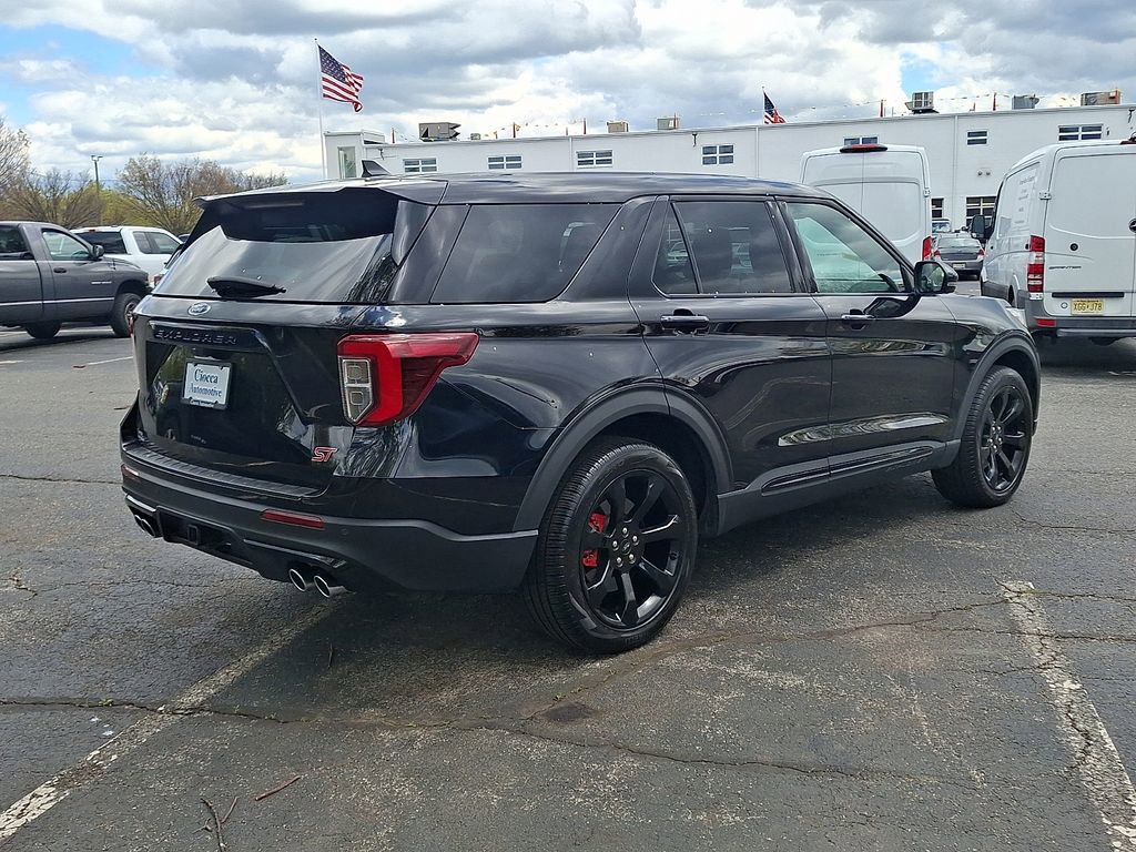 Certified 2022 Ford Explorer ST w/ Equipment Group 401A AWD/4WD image 9