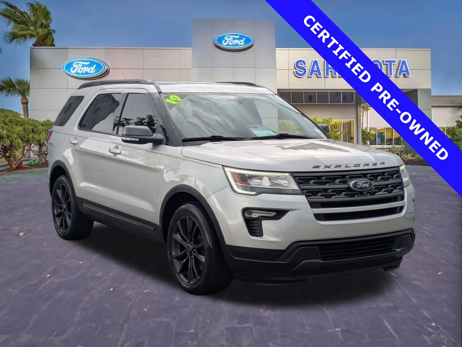 Certified 2019 Ford Explorer XLT w/ Equipment Group 202A