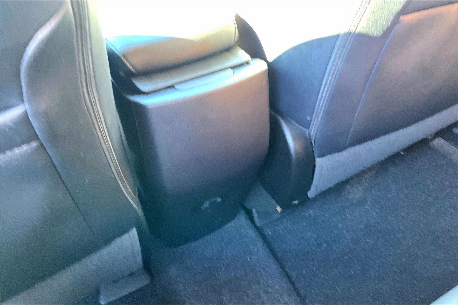 Used 2018 Toyota RAV4 Limited image 23