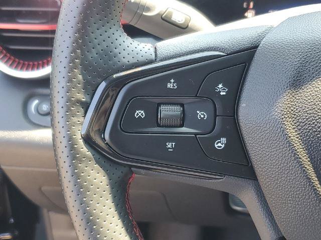 Used 2025 Chevrolet Trax RS FWD image 10