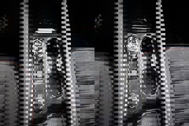 Certified 2025 Ford Explorer ST-Line image 22