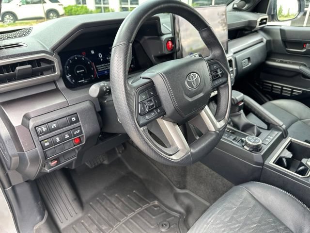 Used 2025 Toyota 4Runner TRD Off-Road Premium AWD/4WD image 21