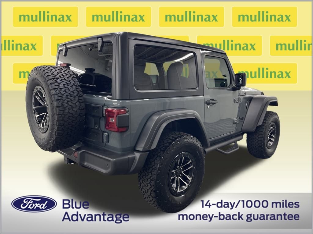 Used 2025 Jeep Wrangler Sport image 3