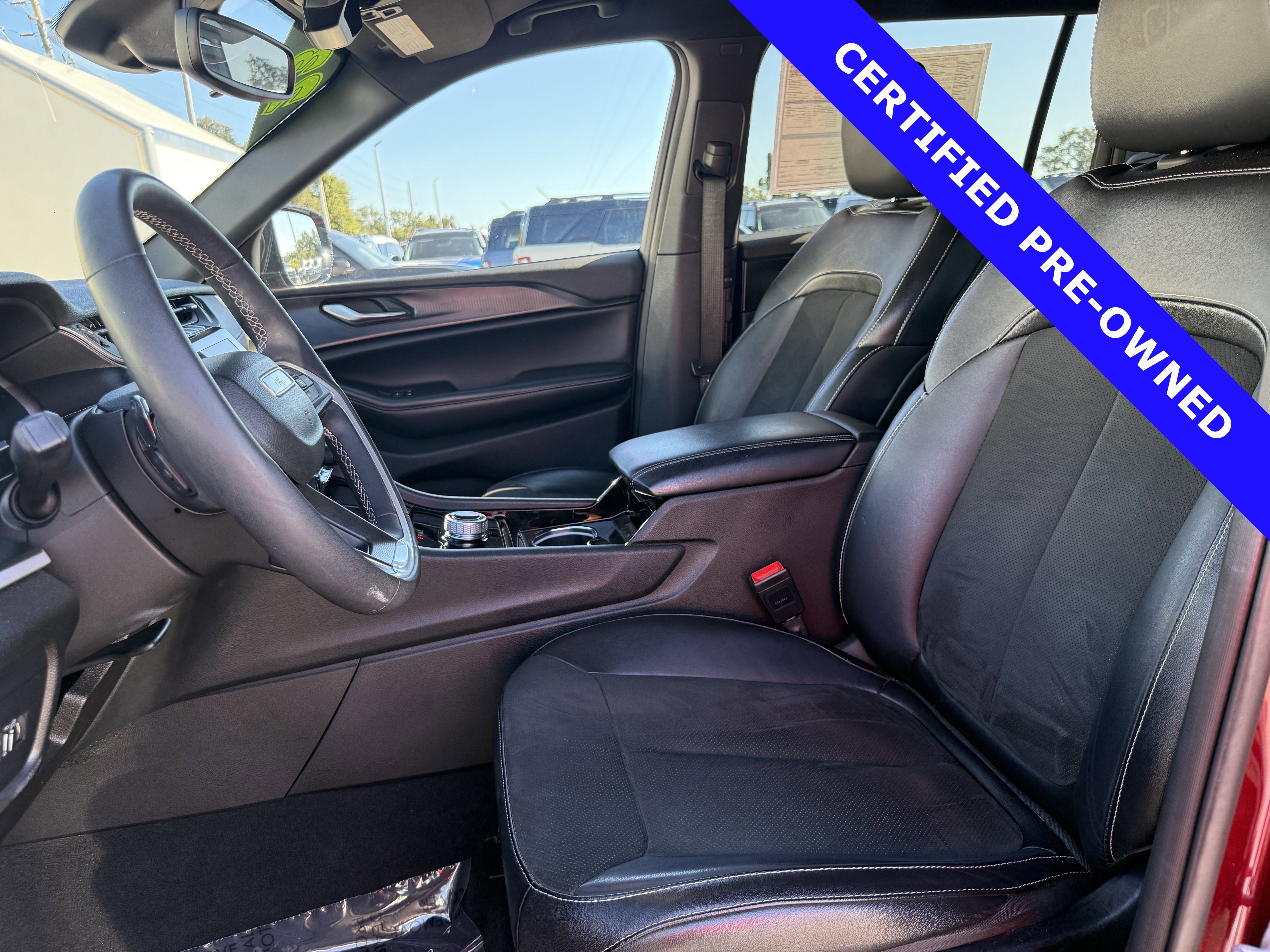 Used 2023 Jeep Grand Cherokee L Laredo image 22