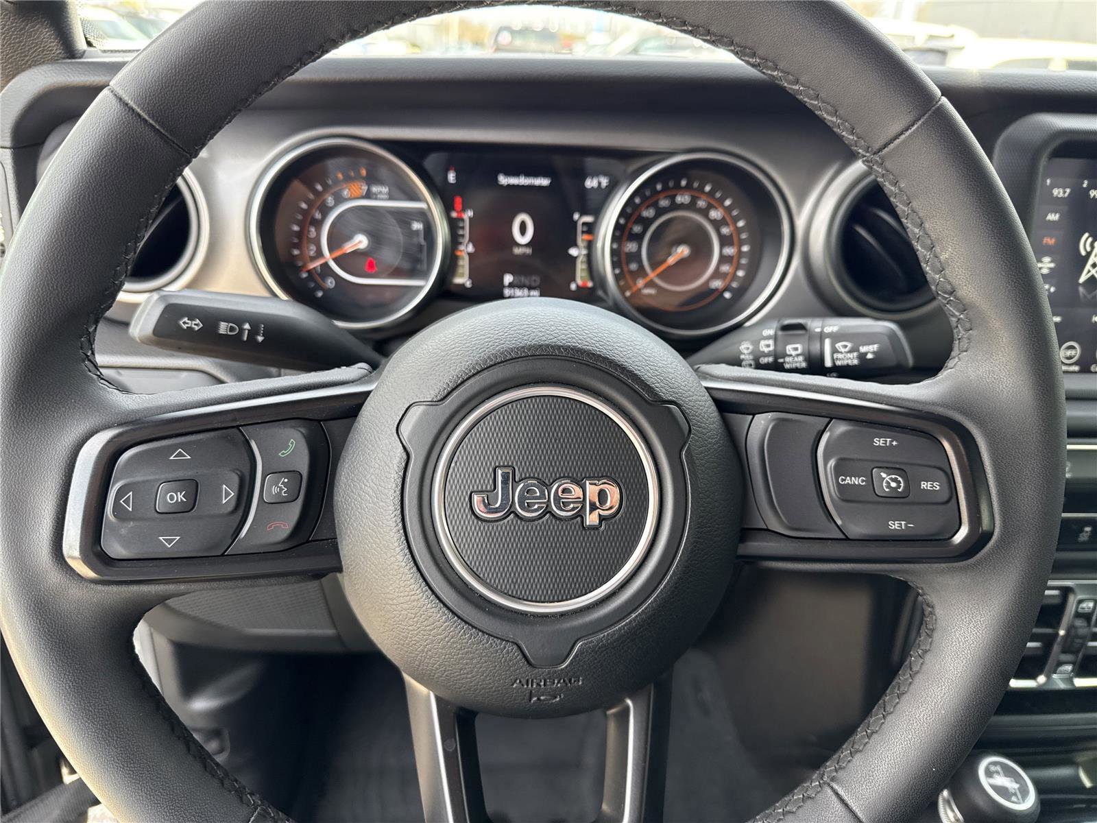 Used 2023 Jeep Wrangler Willys image 15