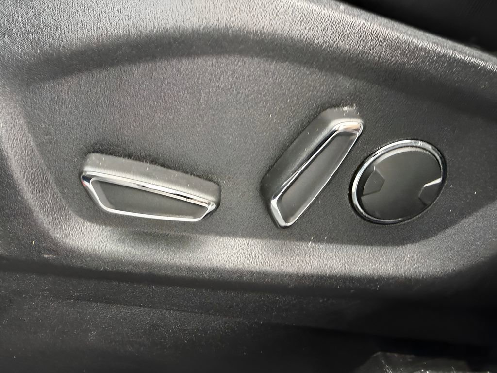 Certified 2019 Ford Edge ST w/ Equipment Group 401A AWD/4WD image 23