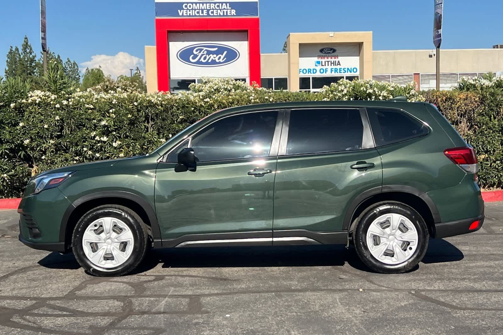 Used 2023 Subaru Forester AWD/4WD image 5