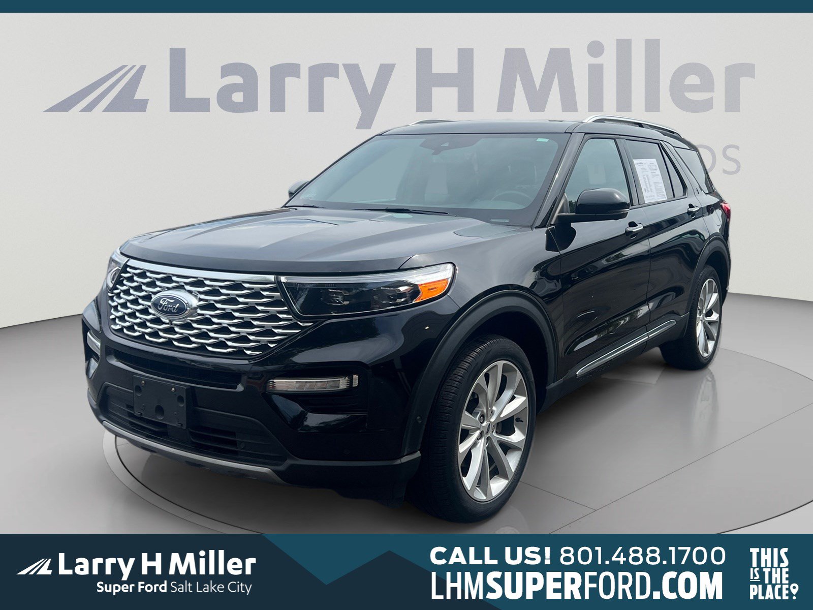 Certified 2023 Ford Explorer Platinum w/ Technology Package AWD/4WD image 1