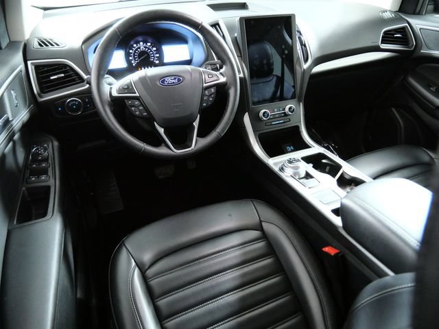 Certified 2024 Ford Edge SEL w/ Convenience Package AWD/4WD image 4