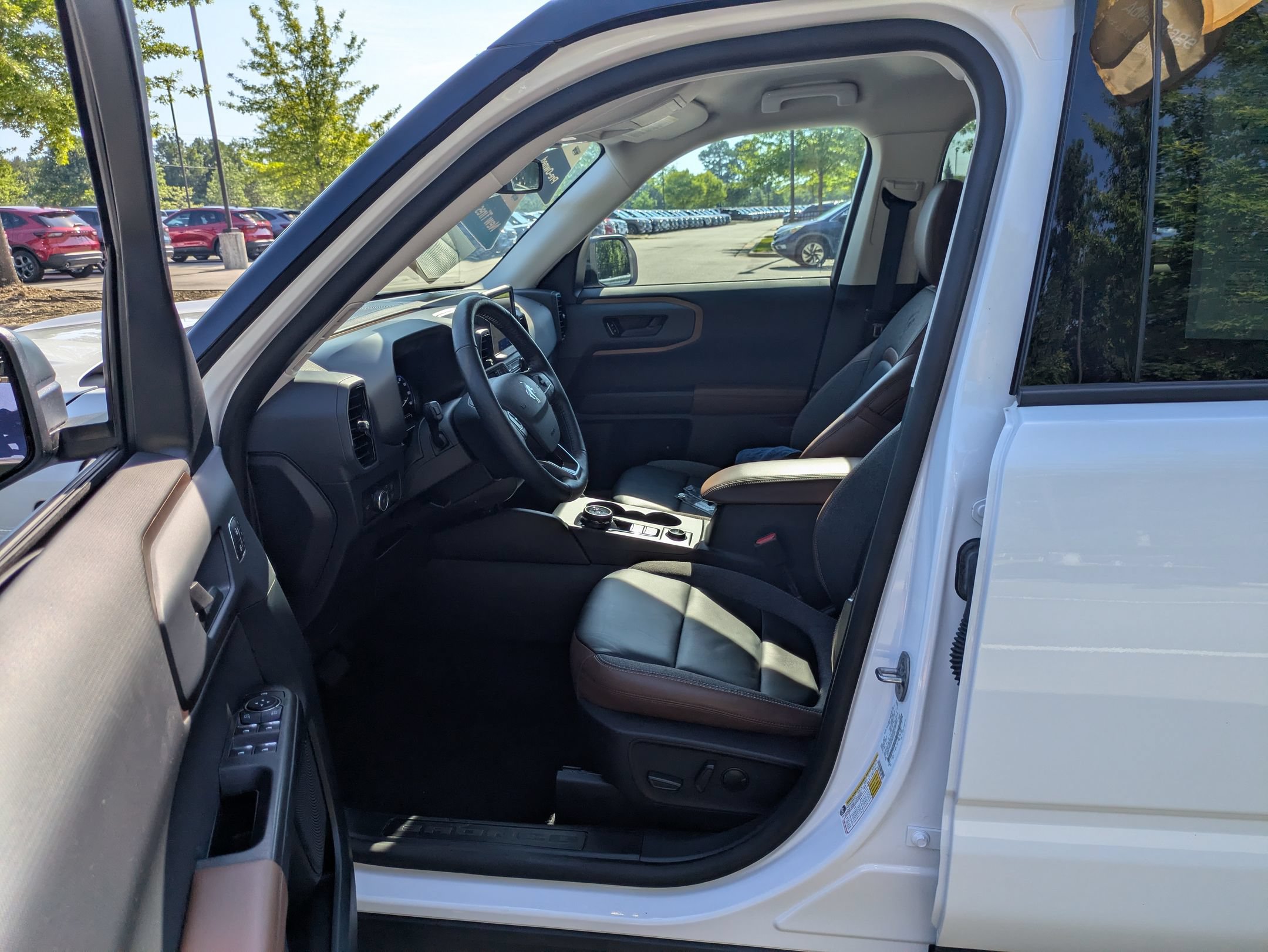Certified 2023 Ford Bronco Sport Outer Banks w/ Tech Package AWD/4WD image 13