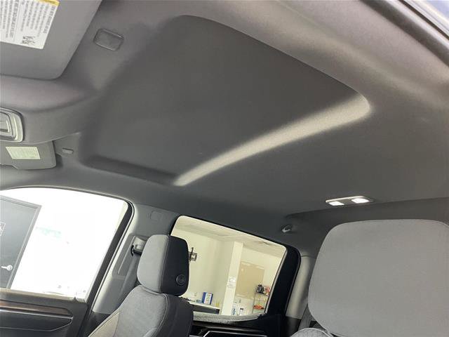 Used 2022 Chevrolet Silverado 1500 LT AWD/4WD image 37