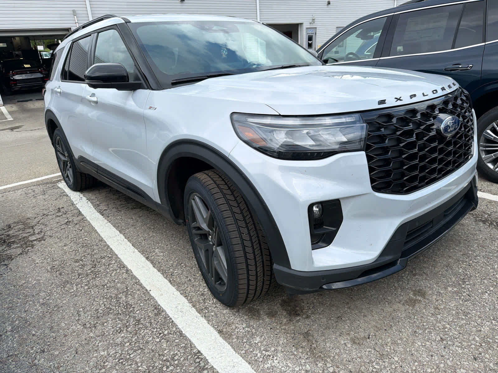 Certified 2026 Ford Explorer ST-Line w/ ST-Line Street Pack AWD/4WD image 3