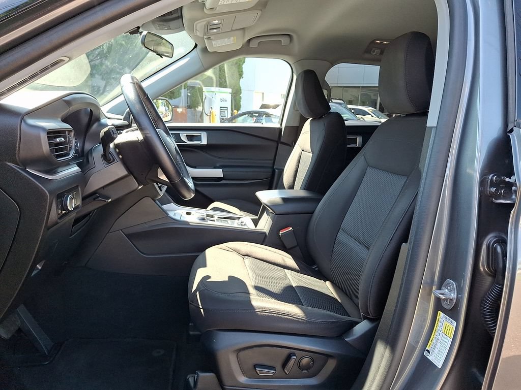 Certified 2023 Ford Explorer XLT AWD/4WD image 17