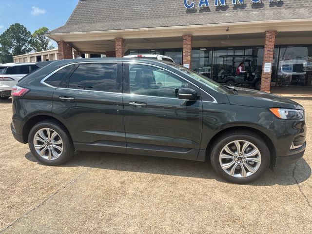 Certified 2024 Ford Edge Titanium AWD/4WD image 7
