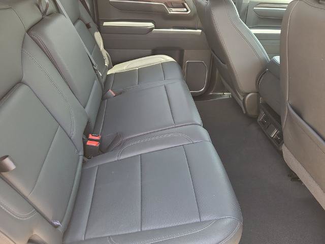 Used 2026 GMC Sierra 1500 SLT AWD/4WD image 13