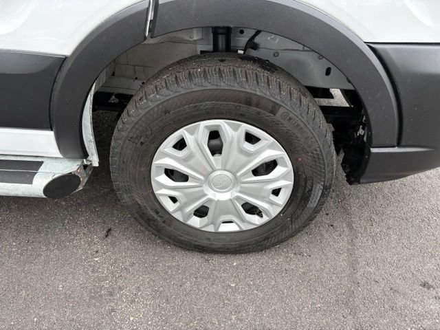 Certified 2025 Ford Transit 250 Low Roof w/ Exterior Upgrade Package RWD image 9