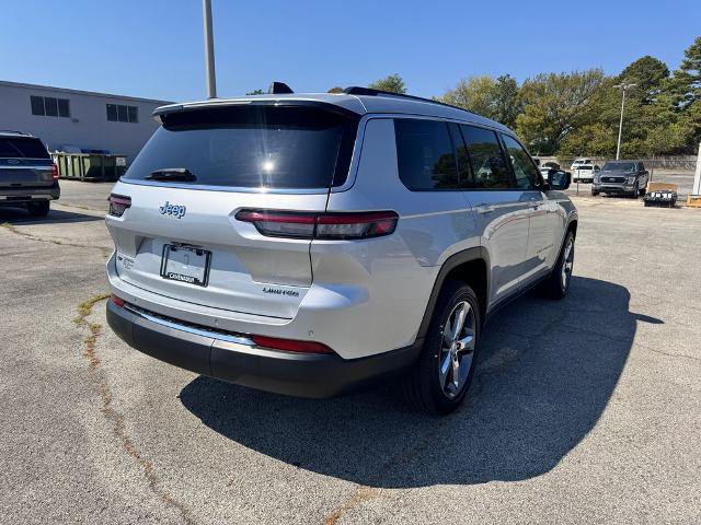 Used 2022 Jeep Grand Cherokee L Limited RWD image 9