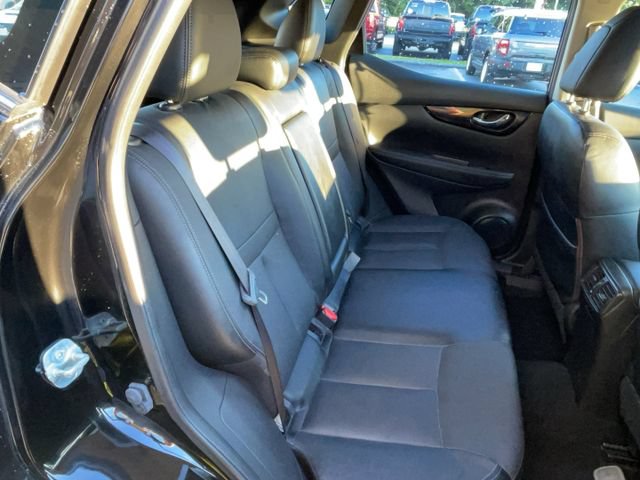 Used 2017 Nissan Rogue Sport SL w/ SL Premium Package AWD/4WD image 32
